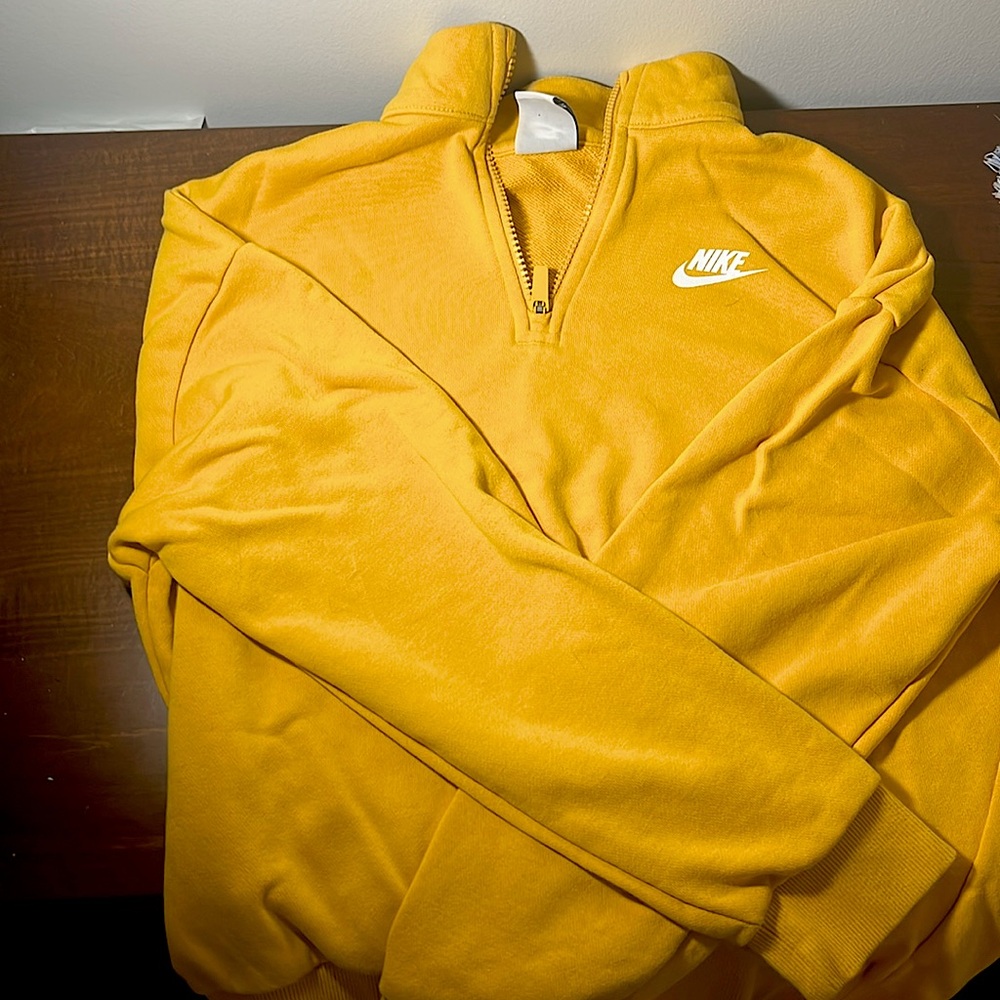 Nike girls quarter zip sweater